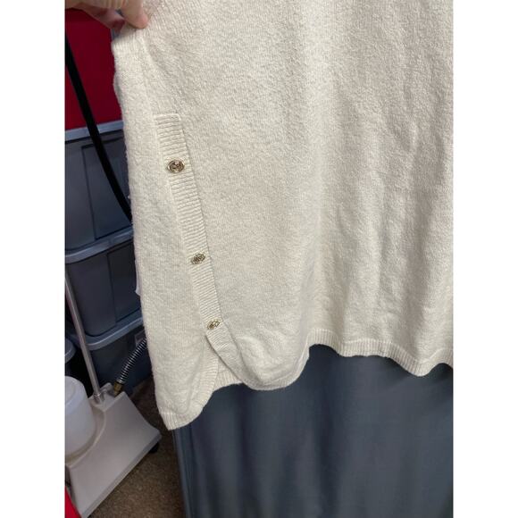 Ellos women’s sweater pullover with button detail, $25, 2x (b42) - Picture 5 of 8